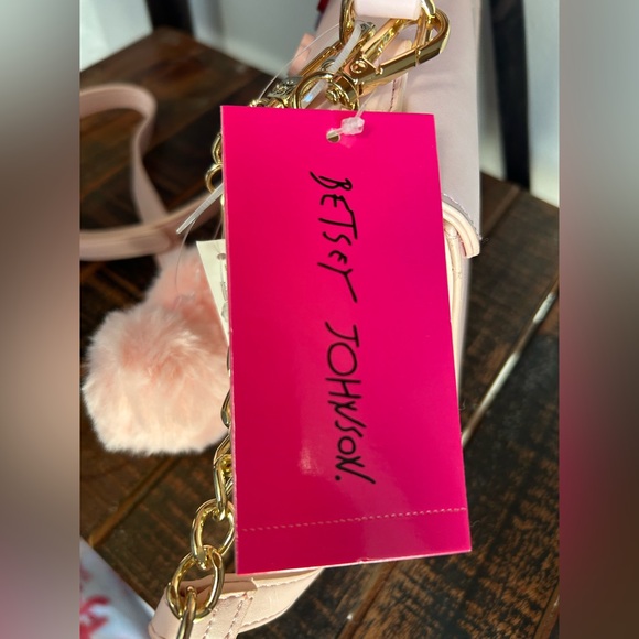 Betsy Johnson Pink Candy Conversation Heart Crossbody Bag Heart Charms NEW - Picture 5 of 12